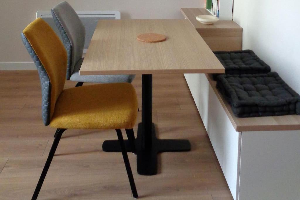 Appartement Hestia F1 Bis + Terrasse Hyper Centre Lons-le-Saunier Eksteriør billede